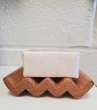 Load image into Gallery viewer, Wooden soap dish
